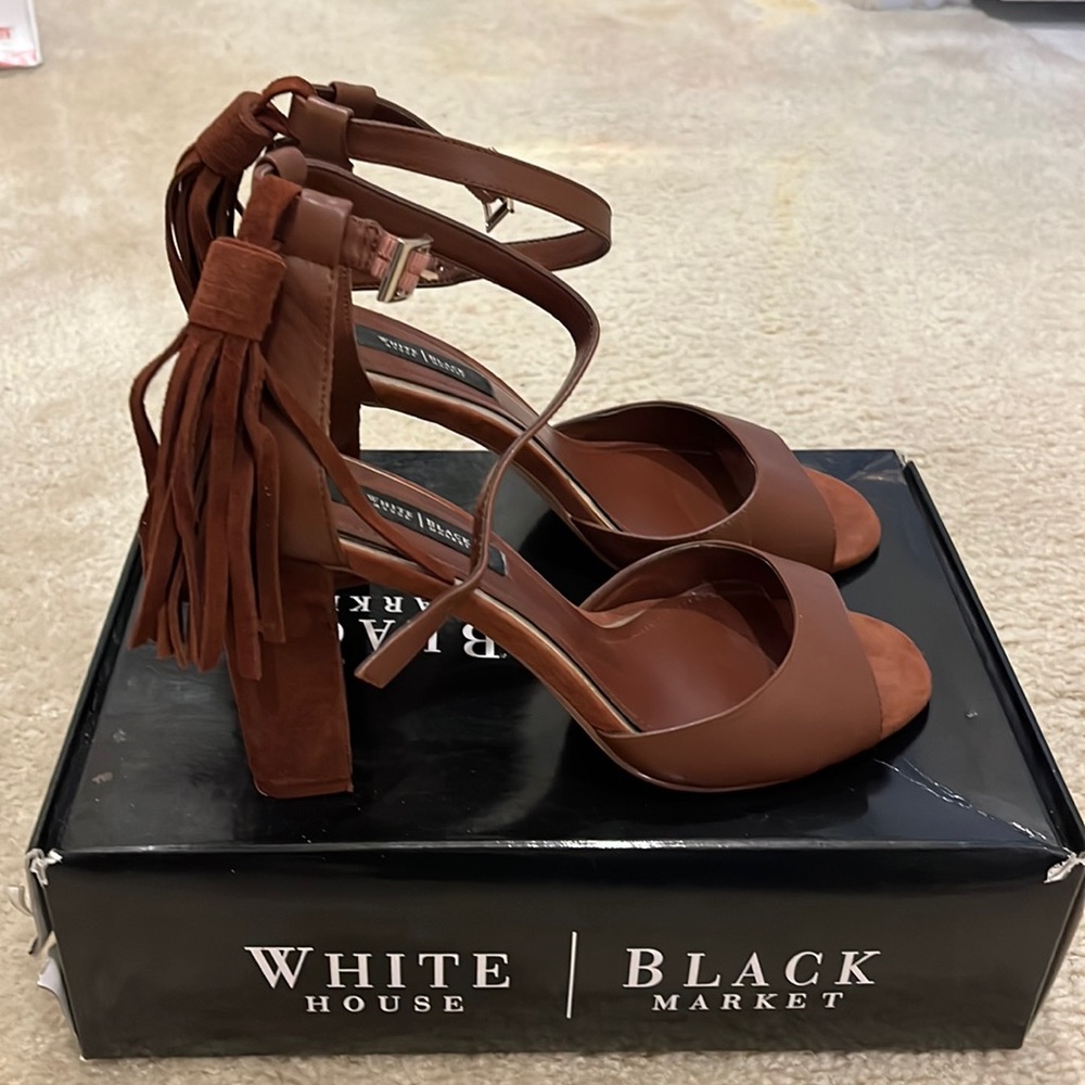 White House Black Market sandals with chunky heel and tassel, size 9.5